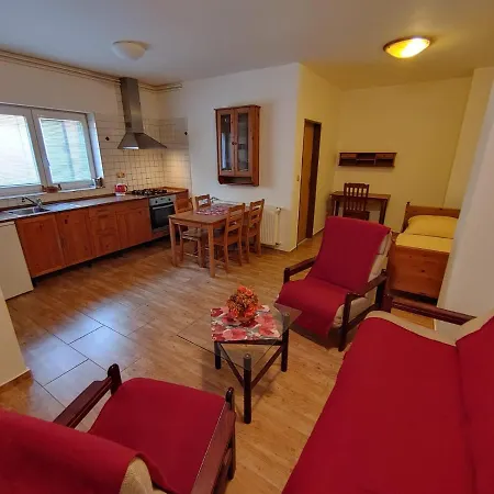 Apartmán 2 Zdenko 2kk Appartamento *
